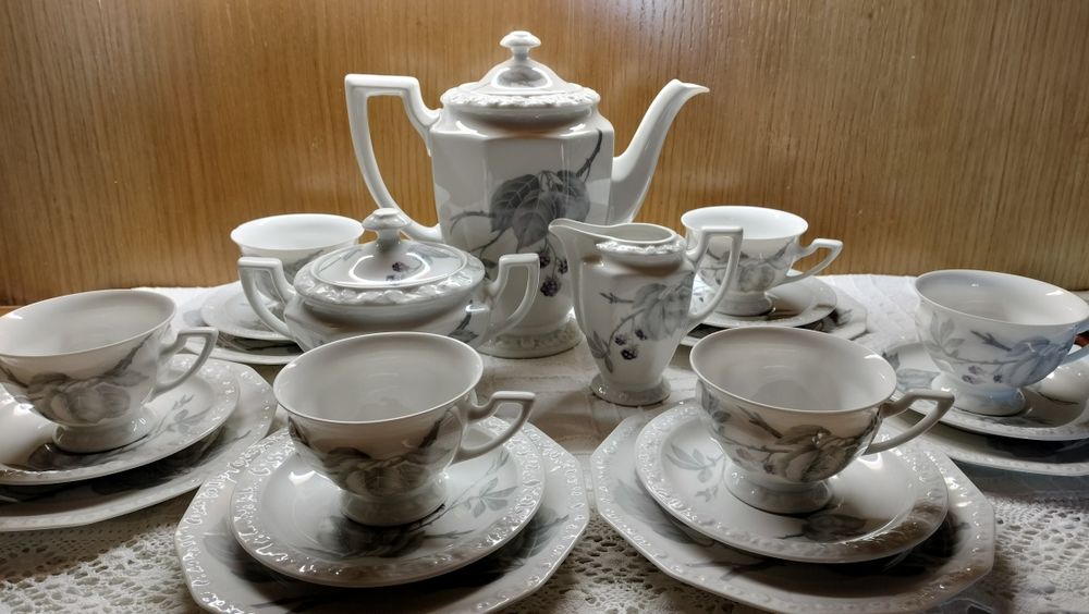 Serwis porcelanowy Rosenthal Biała Maria, Niemcy.
Nr oferty > 8846A