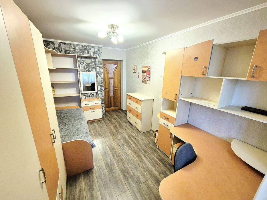 Здається 3-х кв з Автономним опаленням перша здача початок Богунії