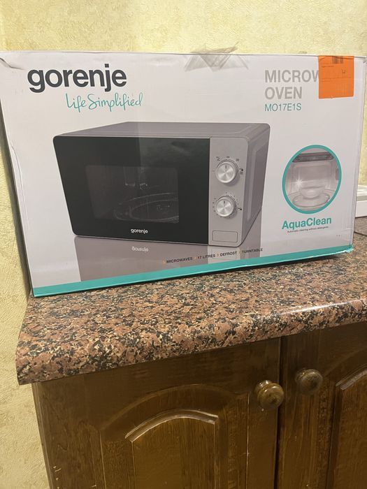 Мікрохвильова піч Gorenje MO 17E1W