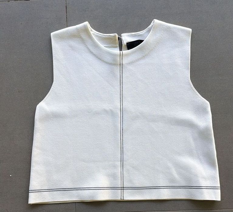 Lote 7 Tops/Blusas – Weekend MaxMara, Uterqüe, Azana