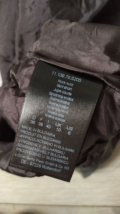 Krótka wełniana spódniczka w kratę S.Oliver