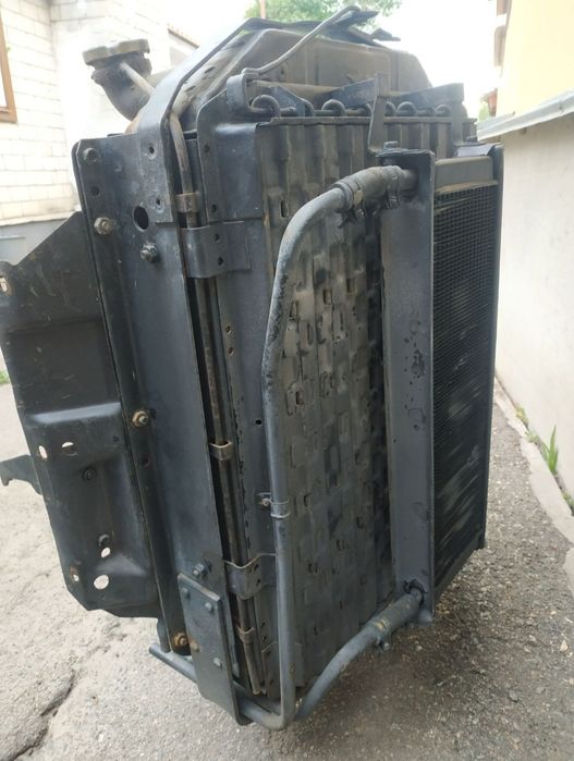 Запчасти зил 157 разные