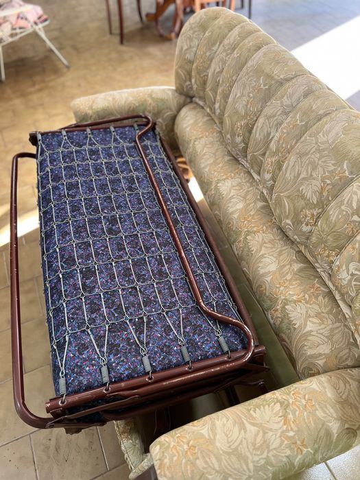 Sofá Cama com Colchão e Poltronas