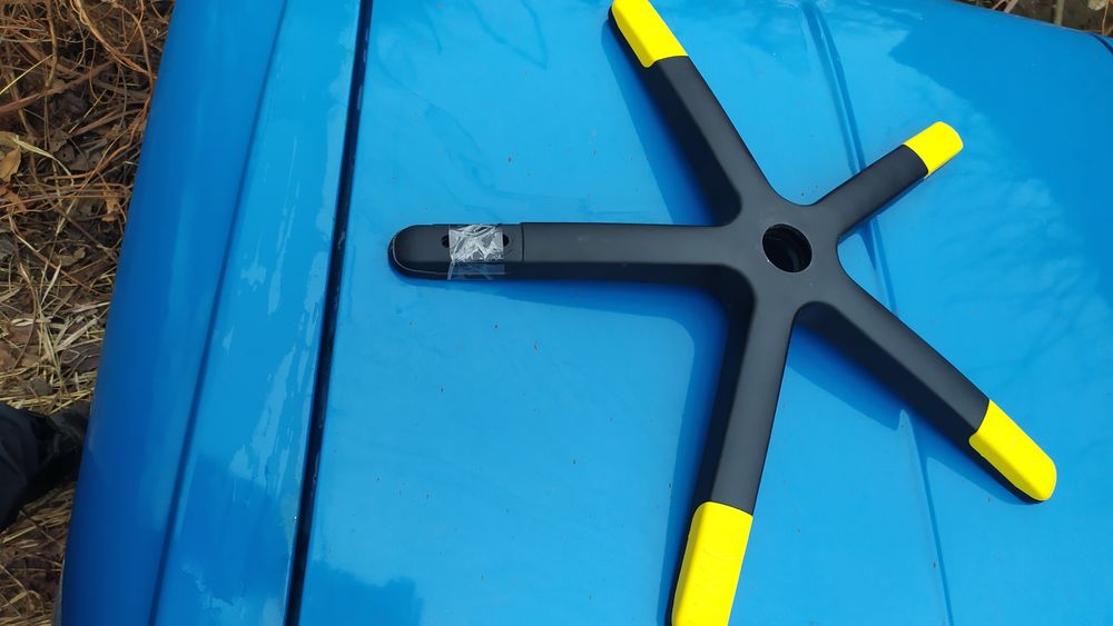 Продам підставку .