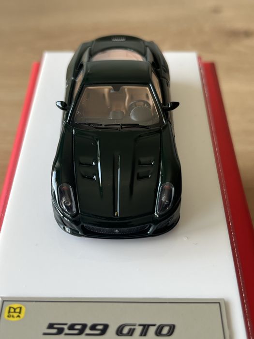 DMH 1:64 Ferrari 599 GTO z żywicy Tychy • OLX.pl