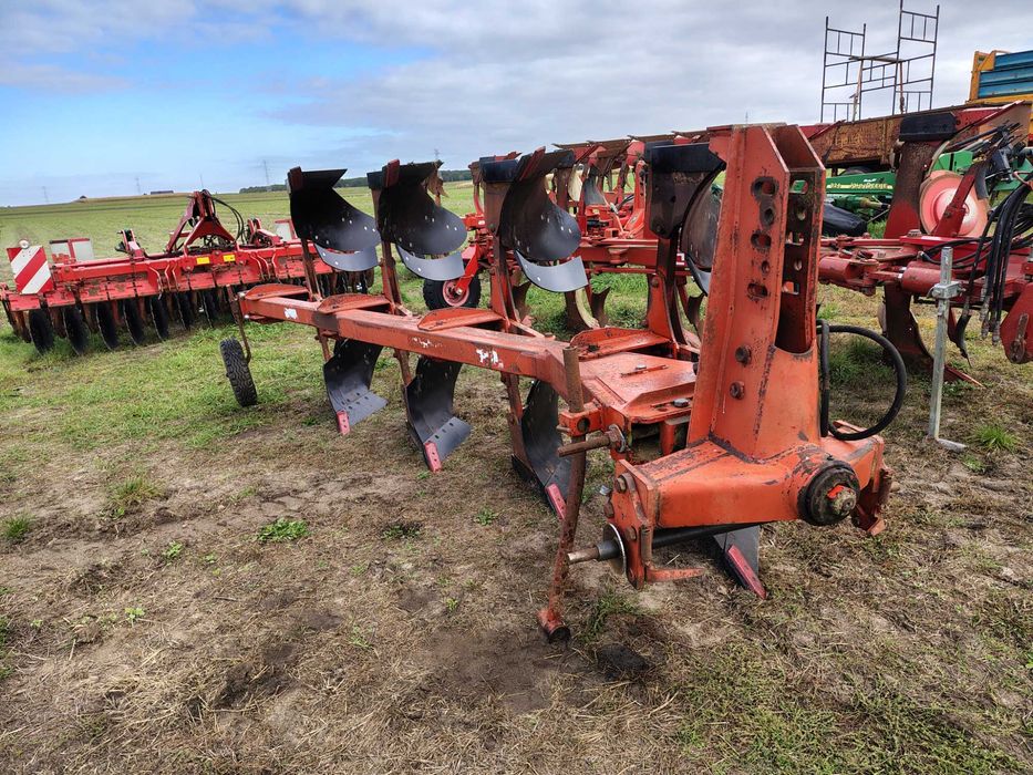 Pług GREGOIREW BESSON 4 skibowy  12 do 20 CALI LEKKI  RB 3+1 KUHN