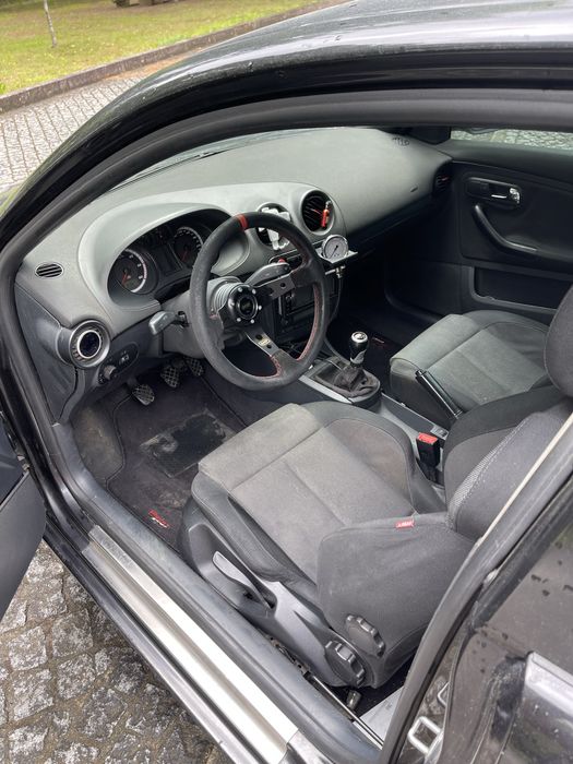 Seat ibiza 6l pd 130 5lugares