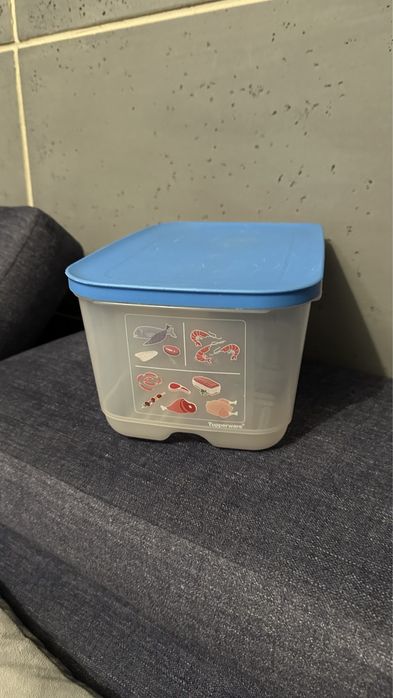 Tupperware szklarnia