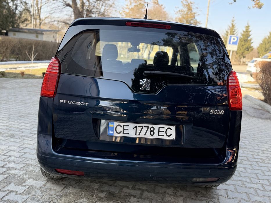 Пежо 5008 - 7 Мість