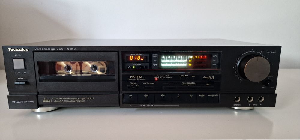 Magnetofon Technics RS-B605