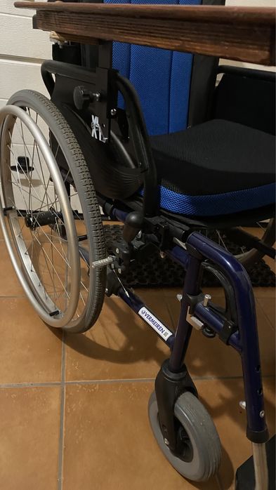 Wózek inwalidzki Vermeiren Eclips X4