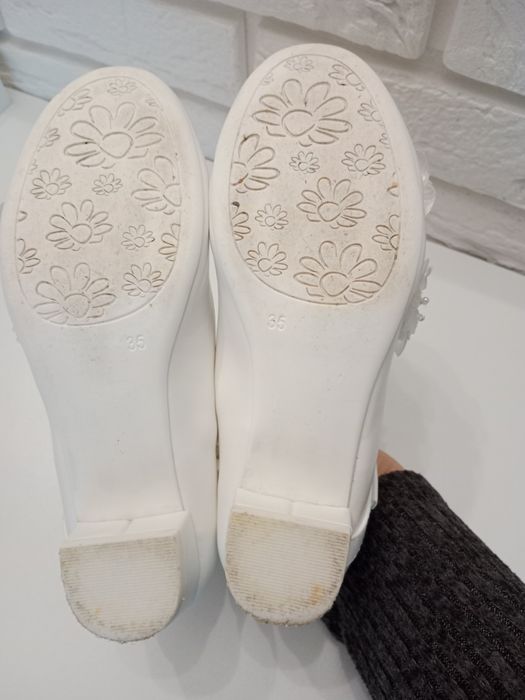 Buty komunijne dziewczęce
