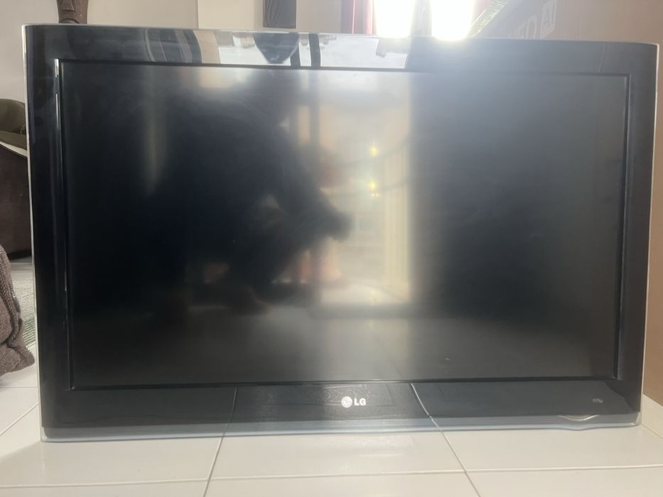 Televisão LG de 37 polegadas
