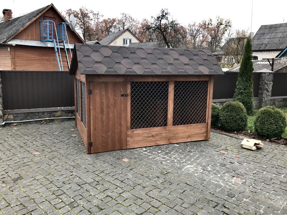 Собачий вольєр