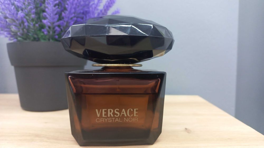 Туалетна вода crystal noir еdt від versace