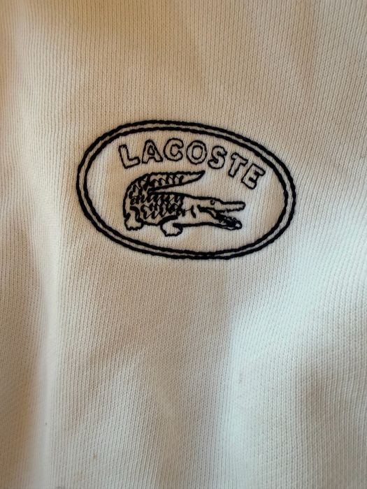 Biała bluza lacoste