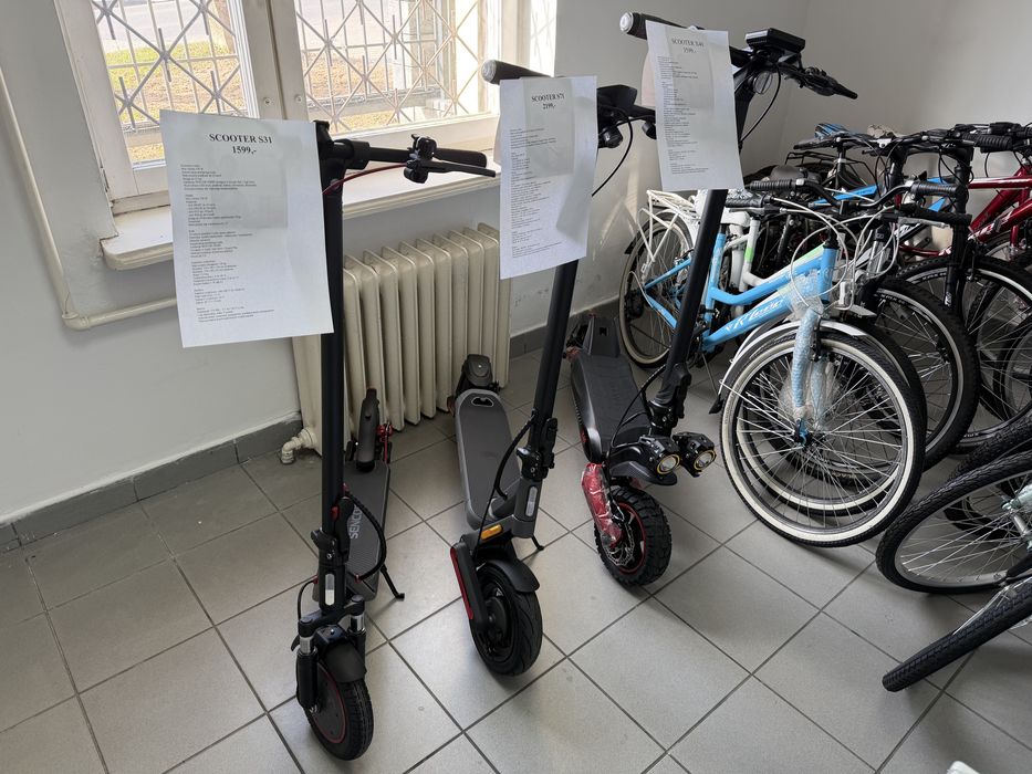 Rowery, rowery elektryczne, hulajnogi elektryczne.