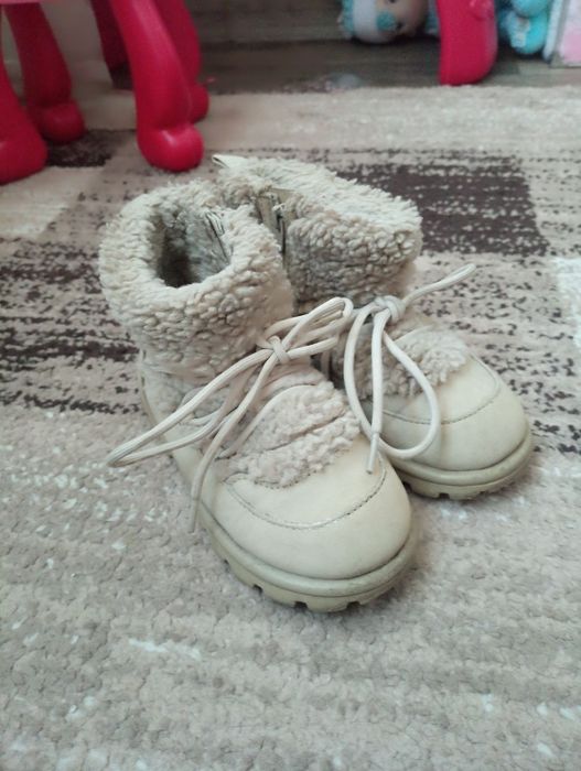 Ботинки на дівчинку Zara 25 р