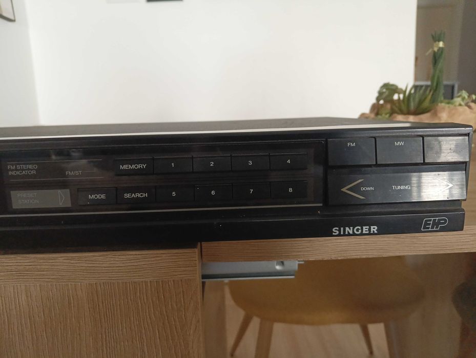 Tuner e Amplificador Singer