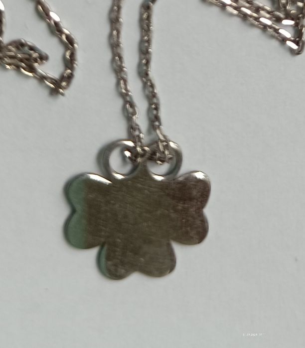 Srebrny naszyjnik celebrytka