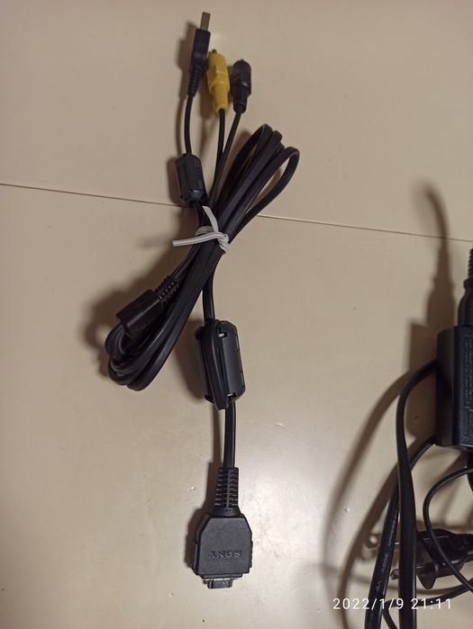 Sony кабель USB и блок питания для камеры 5V 1500 ma.