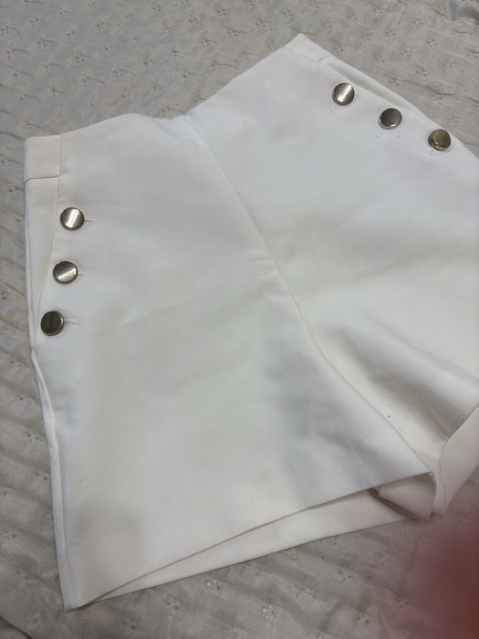 Білі шорти (Zara)