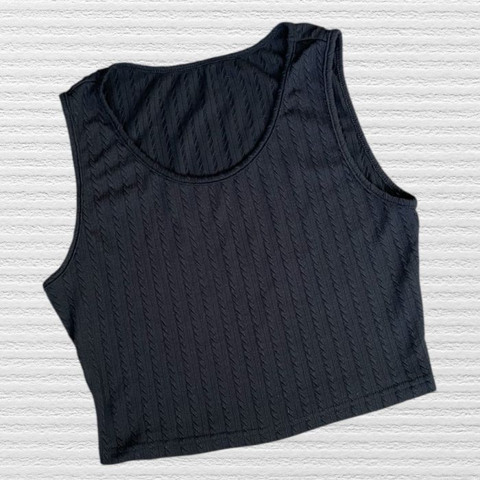 Жіночий топ різних фасонів