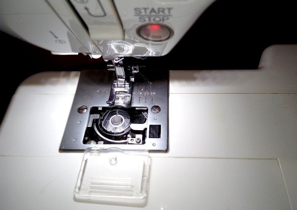 Компьютеризированная швейная машина SOONTEX 6000