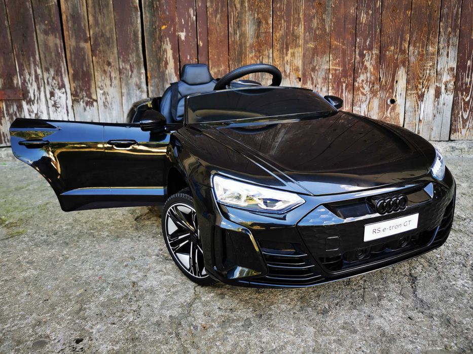 Samochód AUDI RS QUATTRO 4x4 Auto AKUMULATOR Motor Elektryczny DZIECI