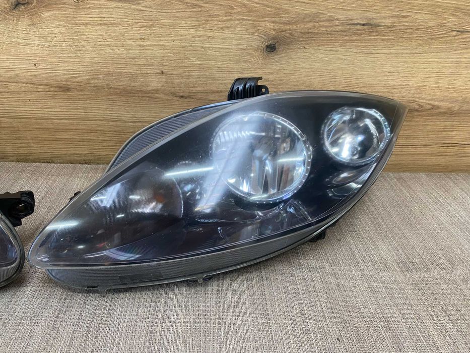 Lampy / reflektor przedni lewy, prawy Seat leon II lift