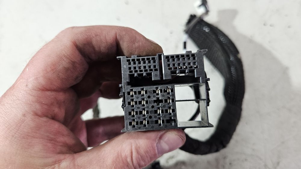 Kostka złącze wiązka instalacja radia wyświetlacza opel astra h zafira