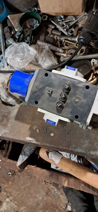 Rozdzielnica 32a 230v na 3x16a 230v z zabezpieczeniami nowa