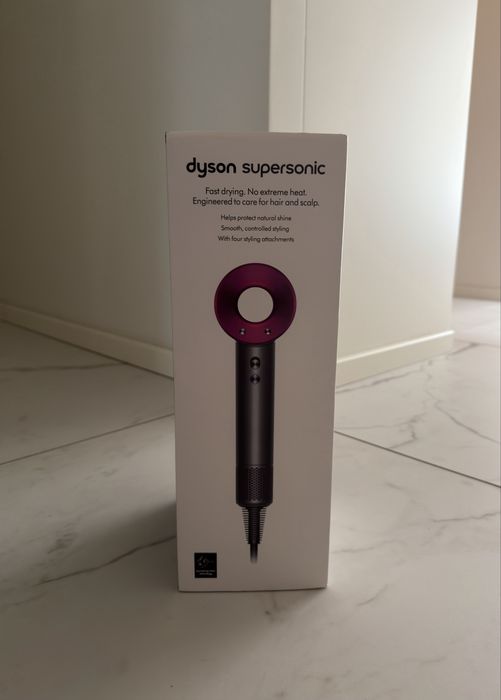 Suszarka DYSON Supersonic HDO8 kolor Stal/Fuksja Nowy