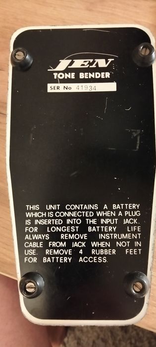 Fuzz Tone Bender
