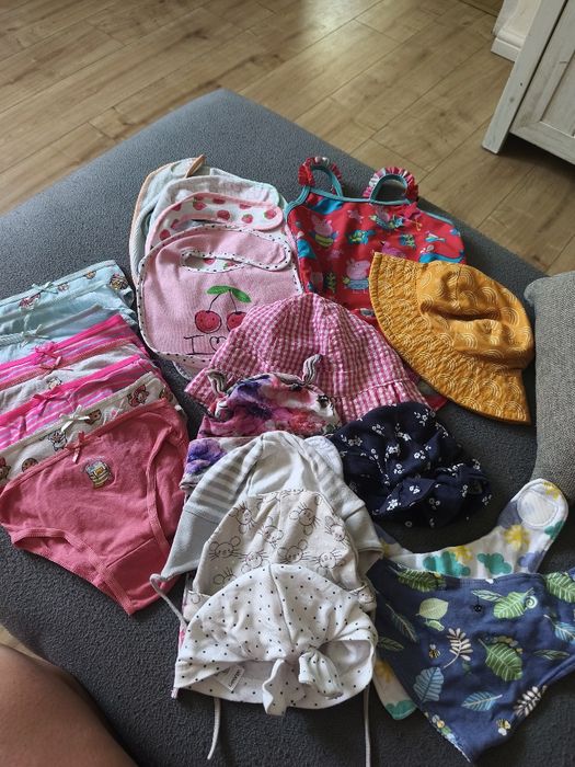 Ubranka dla dziewczynki