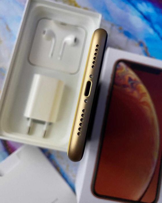 iPhone XR Yellow Новий