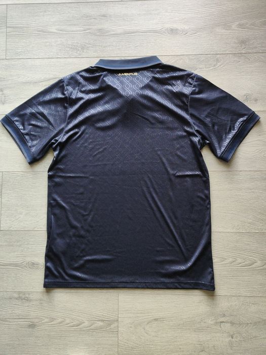 camisola futebol Juventus terceiro kit 2024-25 zebra edição especial