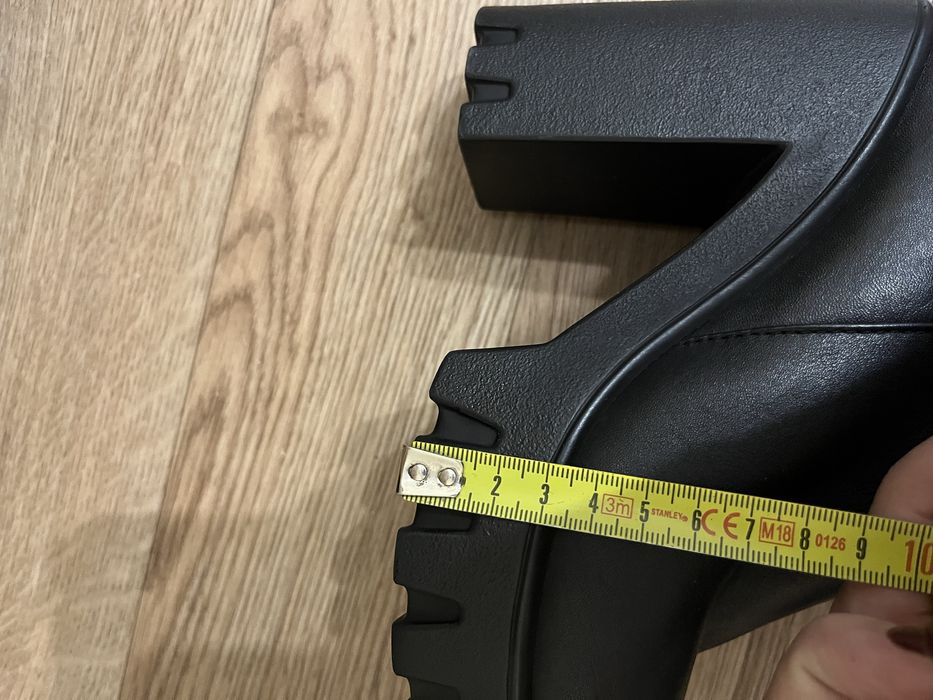 Шкіряні Чоботи трактор зимові 38 р.