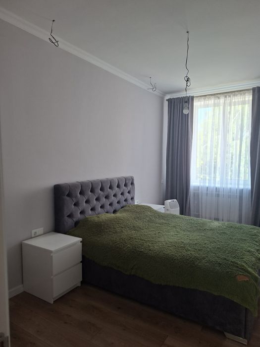 Продам 3-х кім.,новий ремонт,сталінка,центр,набережна,пров.Крупської 4