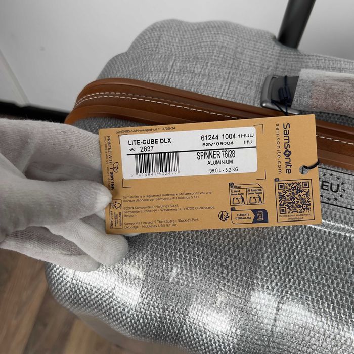 Нова Валіза Samsonite Lite Cube DLX Curv Spinner 76/28 Suitcase