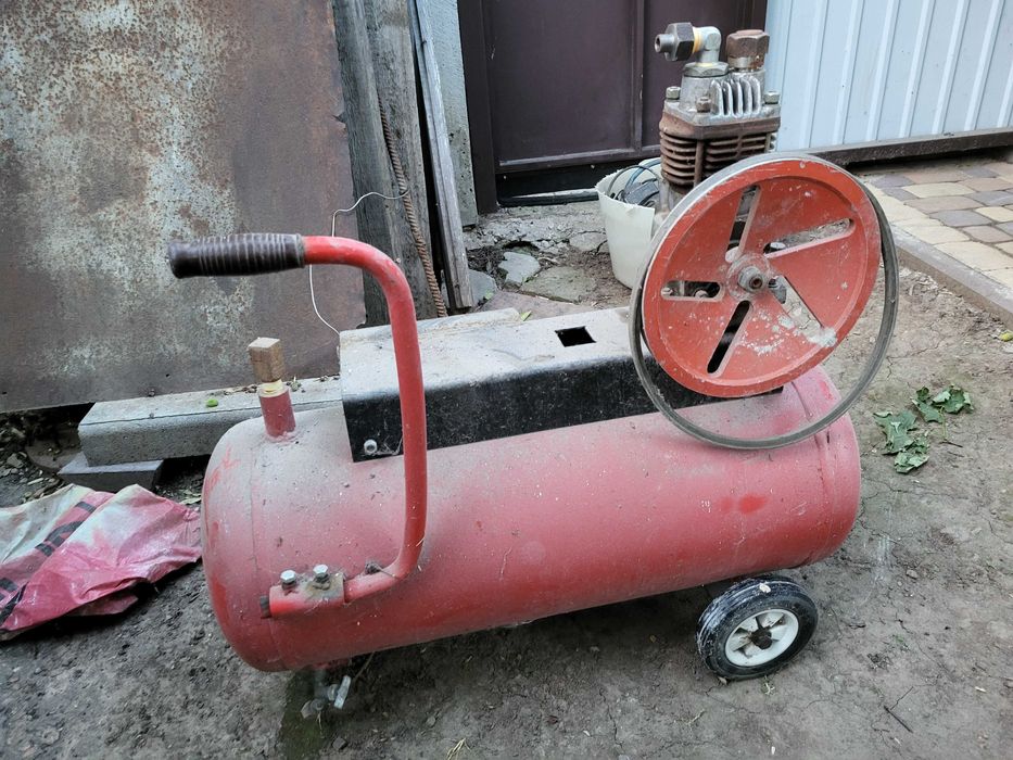 Компрессор с компрессорной головкой МТЗ, ЮМЗ СССР