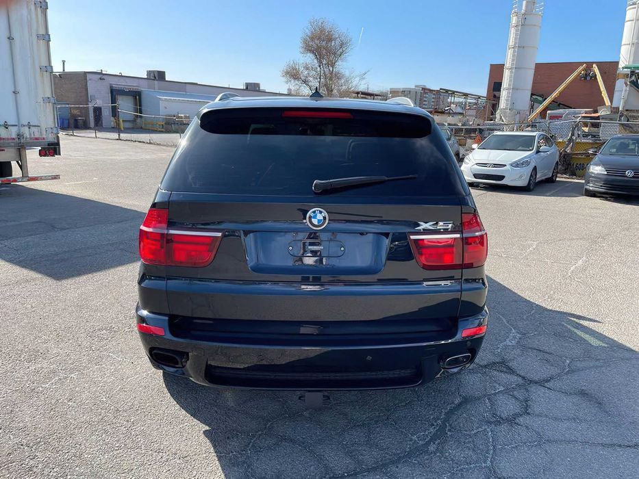 BMW X5      2012