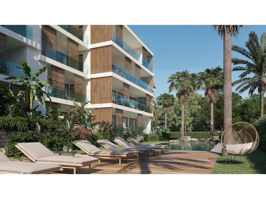 T2 com Terraço e Box em Condomínio de Luxo com Piscina, Ginásio e S...