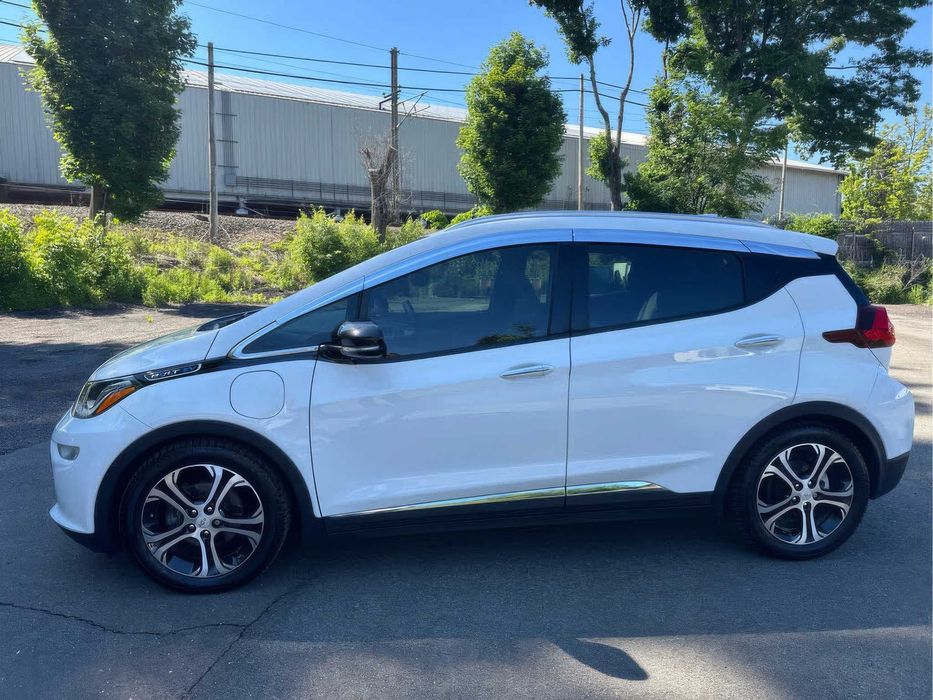 Chevrolet Bolt Ev      2020