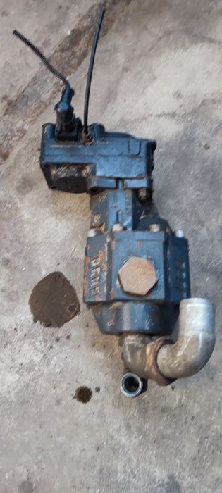 Pompa hydrauliczna siłownika wywrotu MAN TGS z przystawką