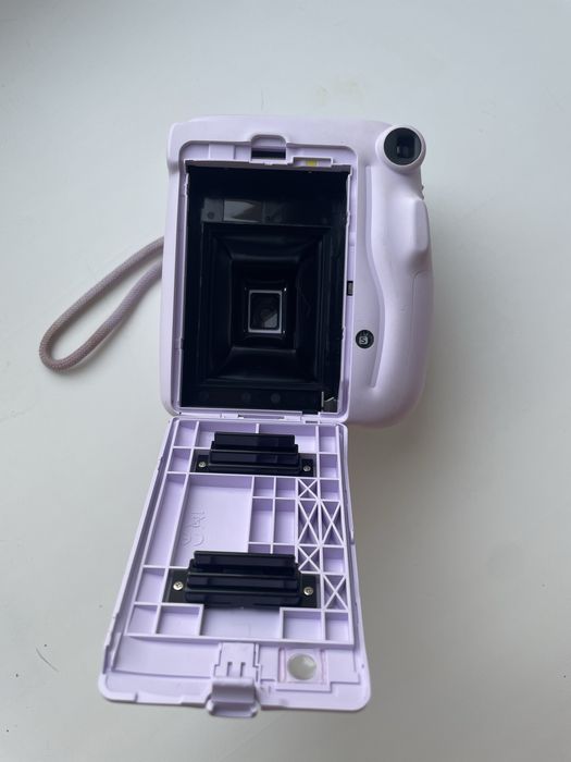 Фотокамера миттєвого друку Fujifilm Instax Mini 11 (Lilac Purple)