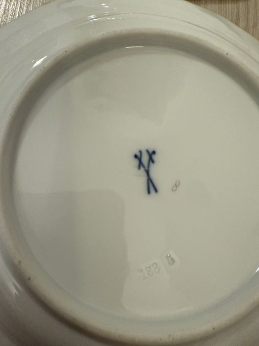 Miśnia Talerze deserowe czerwona róża