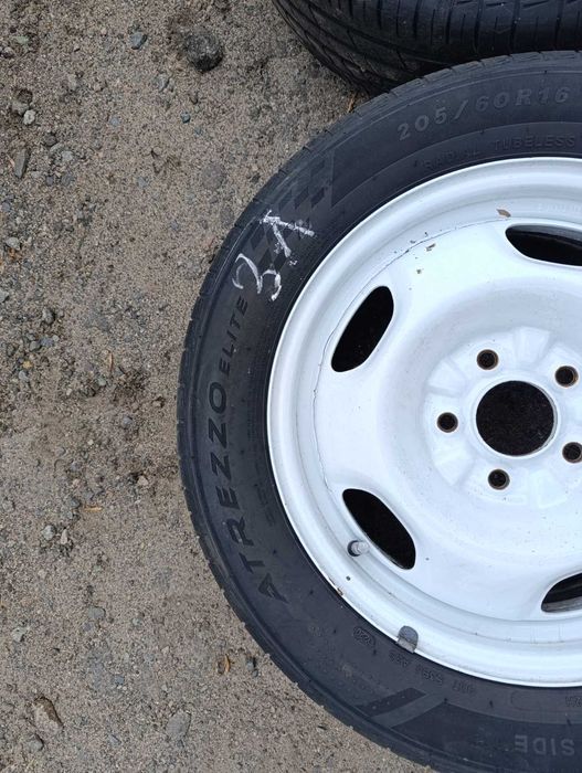 Продам комплект дисків 5x114.3 з літніми шинами 205/55 R16