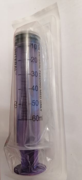 Sprzedam strzykawki enteralne 60 ml ENFit, PEG, sonda-50 szt.