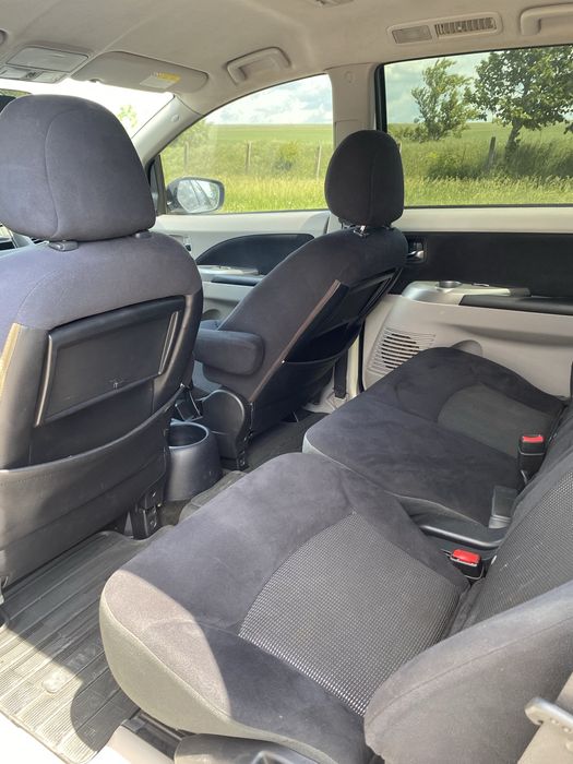 Mitsubishi grandis